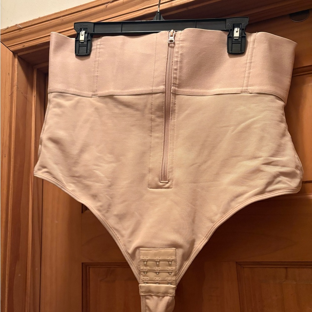 Seamless High-Waisted Shapewear in Blush
